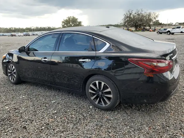 1N4AL3AP0JC127863 2018 NISSAN ALTIMA - Image 2