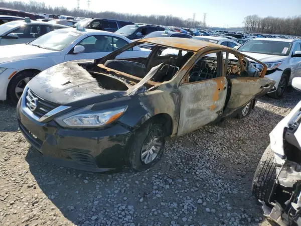 1N4AL3AP0JC127961 2018 NISSAN ALTIMA - Image 1