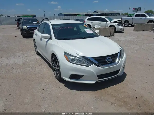 1N4AL3AP0JC128897 2018 NISSAN ALTIMA - Image 1
