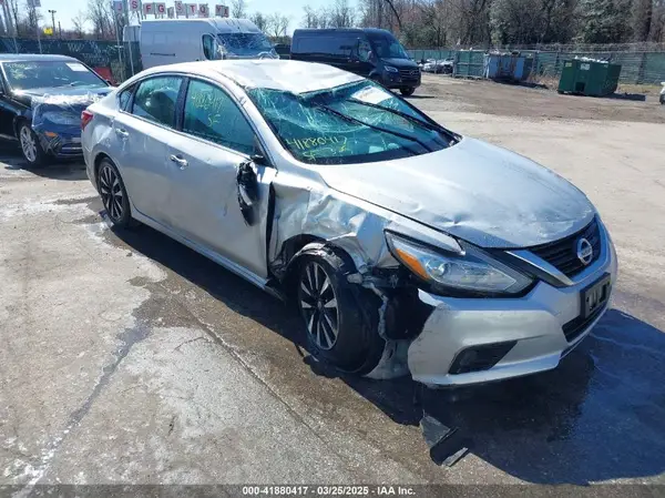 1N4AL3AP0JC130276 2018 NISSAN ALTIMA - Image 1