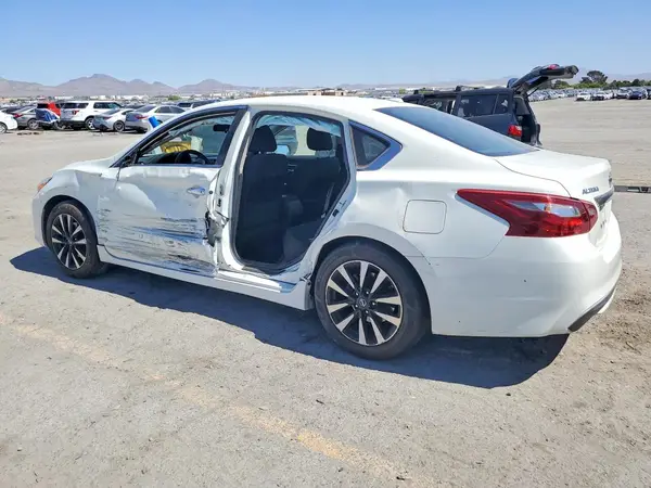 1N4AL3AP0JC134571 2018 NISSAN ALTIMA - Image 2