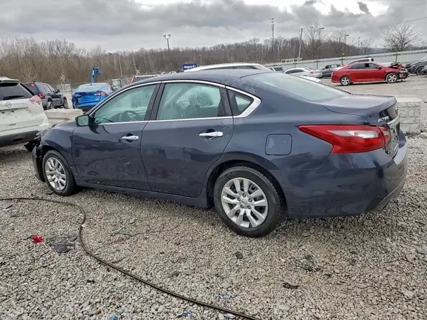 1N4AL3AP0JC136076 2018 NISSAN ALTIMA - Image 2