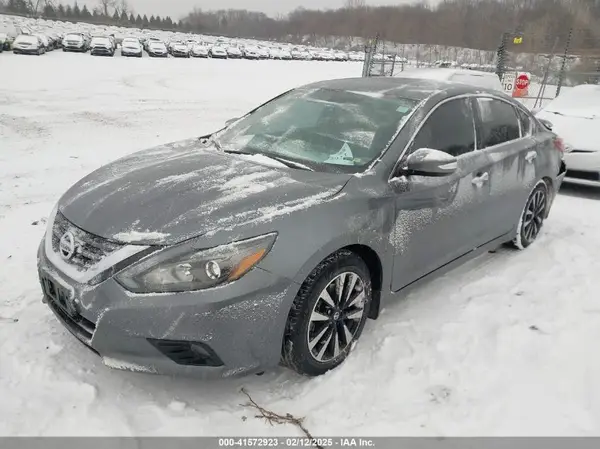 1N4AL3AP0JC136949 2018 NISSAN ALTIMA - Image 2
