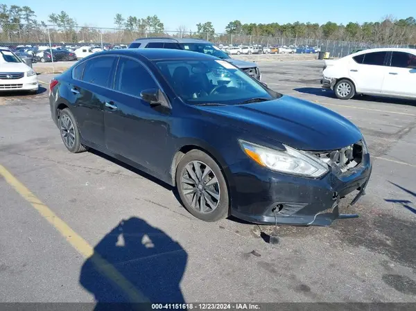 1N4AL3AP0JC139026 2018 NISSAN ALTIMA - Image 1