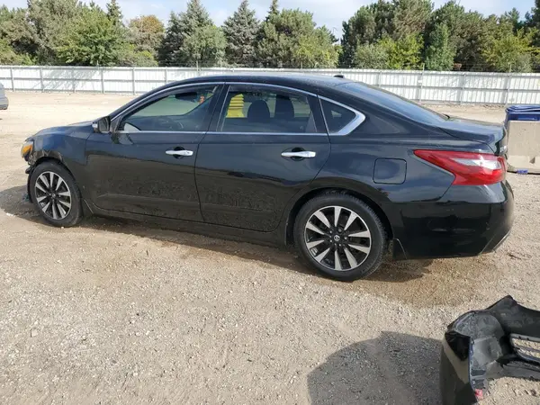 1N4AL3AP0JC139561 2018 NISSAN ALTIMA - Image 2