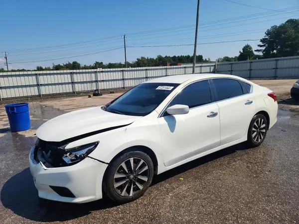 1N4AL3AP0JC140676 2018 NISSAN ALTIMA - Image 1