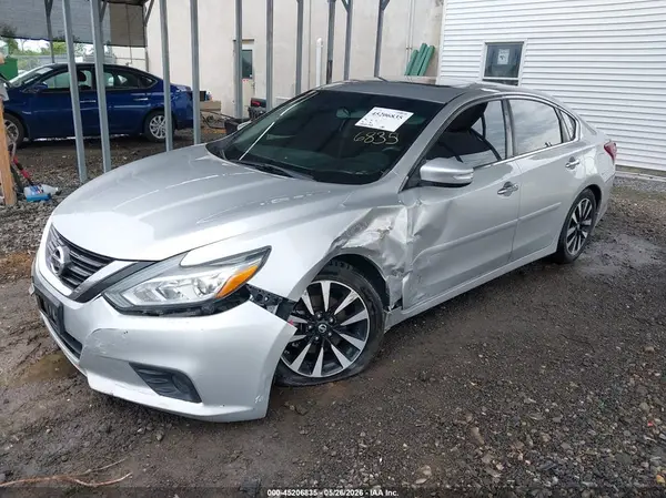 1N4AL3AP0JC142587 2018 NISSAN ALTIMA - Image 2
