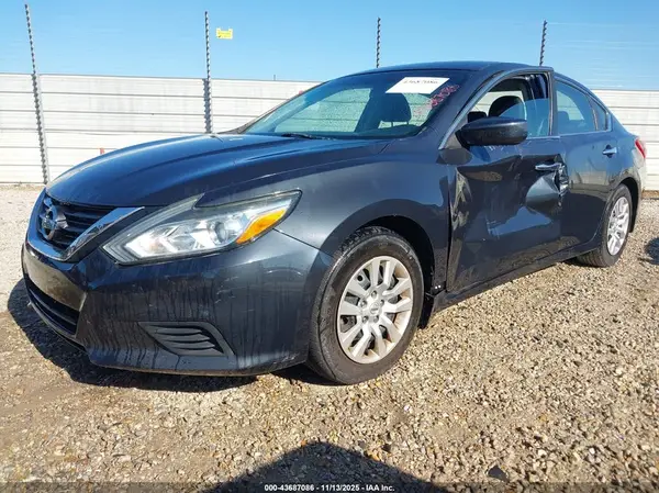 1N4AL3AP0JC143321 2018 NISSAN ALTIMA - Image 2