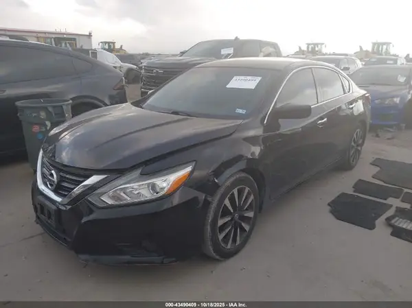 1N4AL3AP0JC143478 2018 NISSAN ALTIMA - Image 2