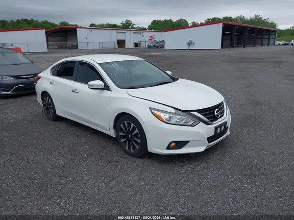 1N4AL3AP0JC144419 2018 NISSAN ALTIMA - Image 1