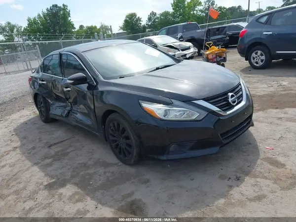 1N4AL3AP0JC145327 2018 NISSAN ALTIMA - Image 1