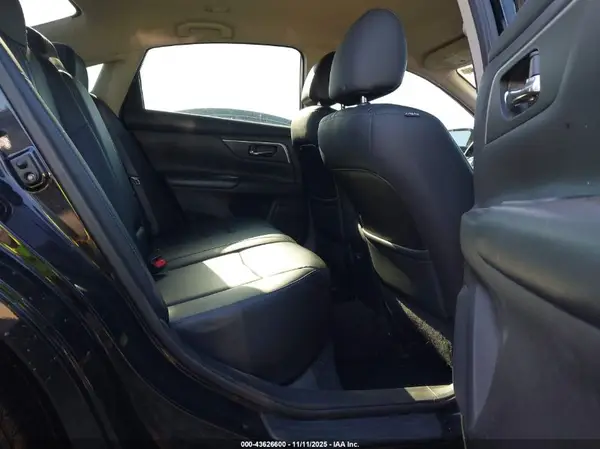 1N4AL3AP0JC145618 2018 NISSAN ALTIMA - Image 8