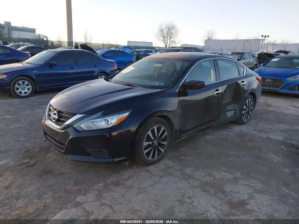 1N4AL3AP0JC147059 2018 NISSAN ALTIMA - Image 2