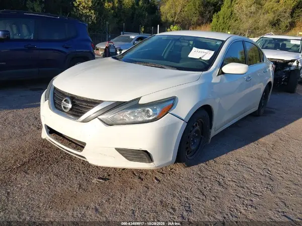 1N4AL3AP0JC147739 2018 NISSAN ALTIMA - Image 2