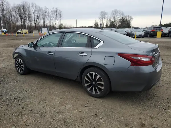 1N4AL3AP0JC150365 2018 NISSAN ALTIMA - Image 2