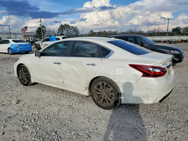 1N4AL3AP0JC151581 2018 NISSAN ALTIMA - Image 2
