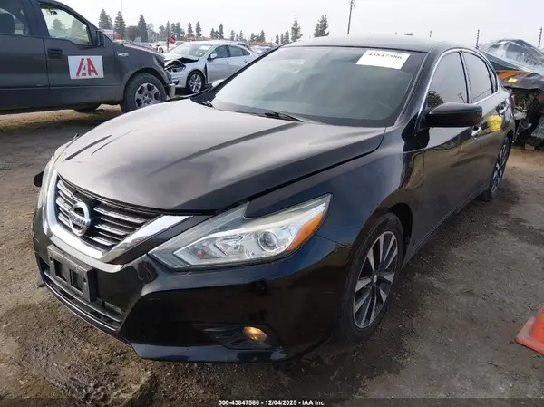 1N4AL3AP0JC152522 2018 NISSAN ALTIMA - Image 2