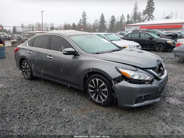 1N4AL3AP0JC152634 2018 NISSAN ALTIMA - Image 1