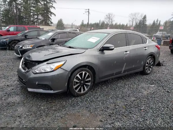 1N4AL3AP0JC152634 2018 NISSAN ALTIMA - Image 2