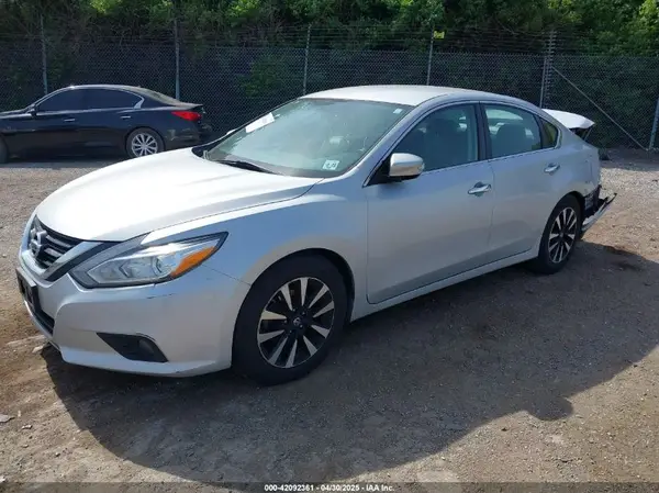 1N4AL3AP0JC155792 2018 NISSAN ALTIMA - Image 2