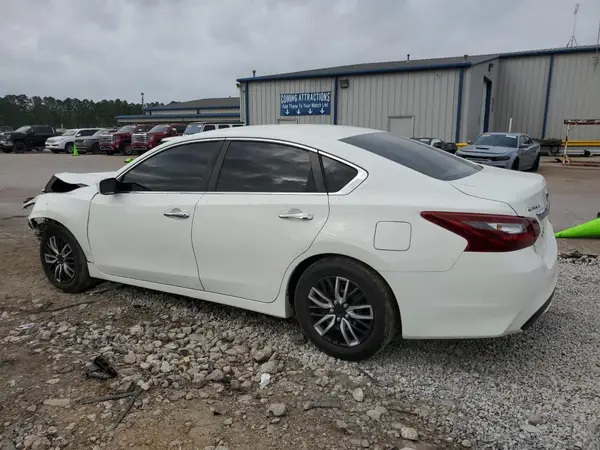 1N4AL3AP0JC157736 2018 NISSAN ALTIMA - Image 2