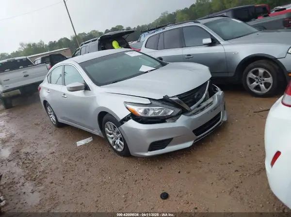 1N4AL3AP0JC159938 2018 NISSAN ALTIMA - Image 1