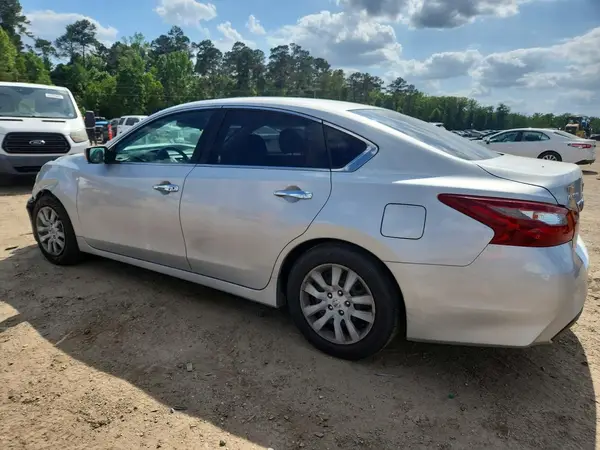 1N4AL3AP0JC161267 2018 NISSAN ALTIMA - Image 2