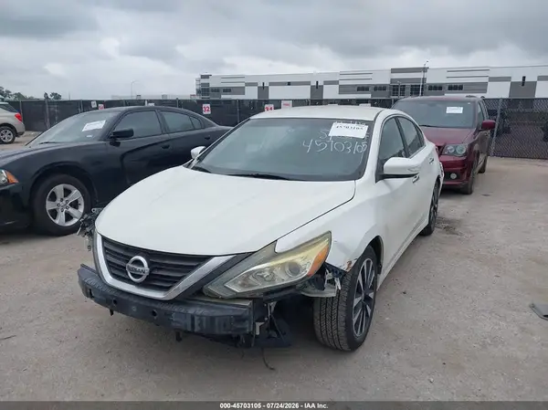 1N4AL3AP0JC161723 2018 NISSAN ALTIMA - Image 2