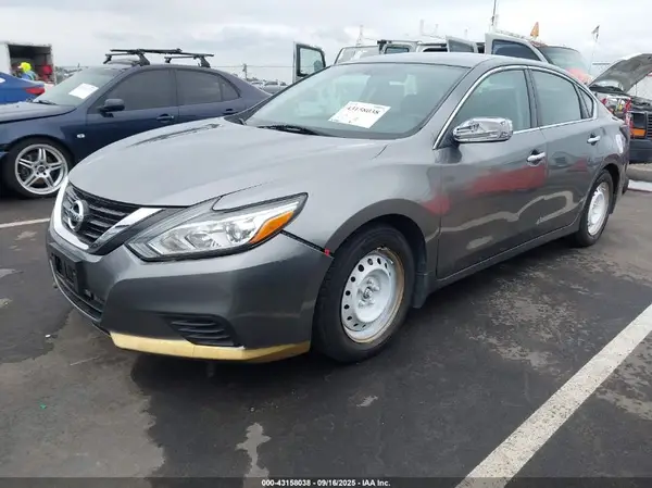 1N4AL3AP0JC163102 2018 NISSAN ALTIMA - Image 2