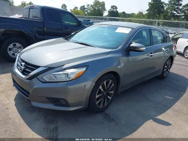 1N4AL3AP0JC163973 2018 NISSAN ALTIMA - Image 2