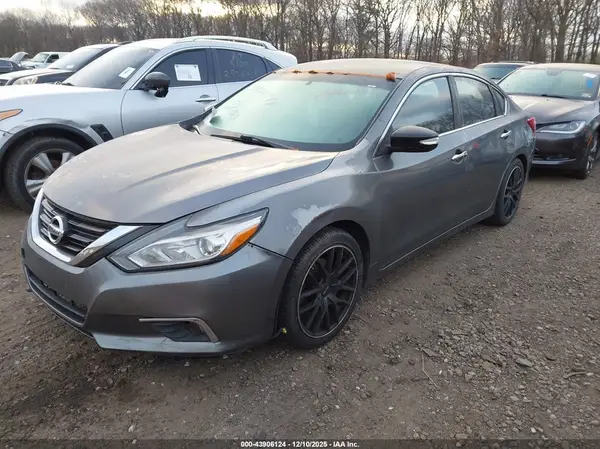 1N4AL3AP0JC164007 2018 NISSAN ALTIMA - Image 2