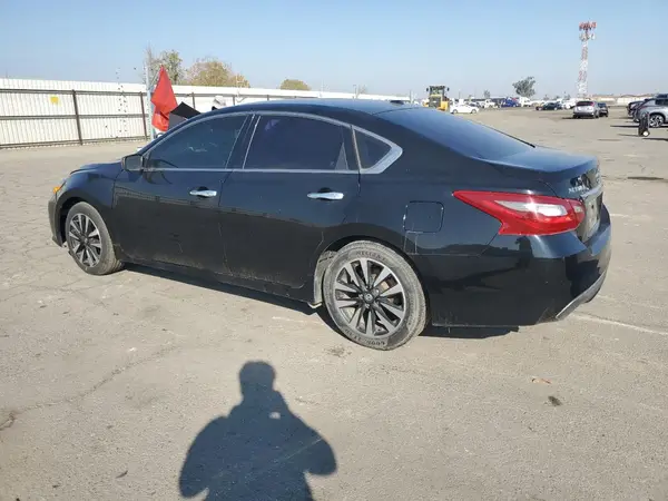 1N4AL3AP0JC164301 2018 NISSAN ALTIMA - Image 2