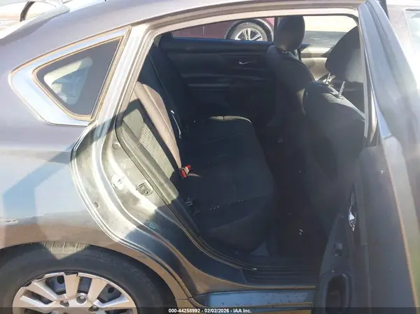 1N4AL3AP0JC165920 2018 NISSAN ALTIMA - Image 8