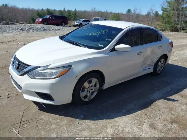 1N4AL3AP0JC167585 2018 NISSAN ALTIMA - Image 2