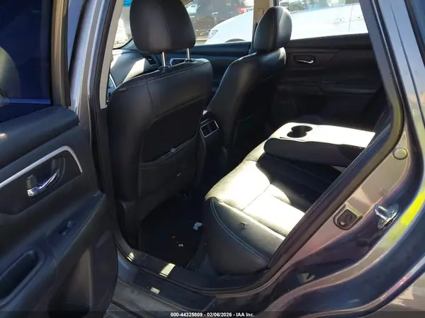 1N4AL3AP0JC168929 2018 NISSAN ALTIMA - Image 8