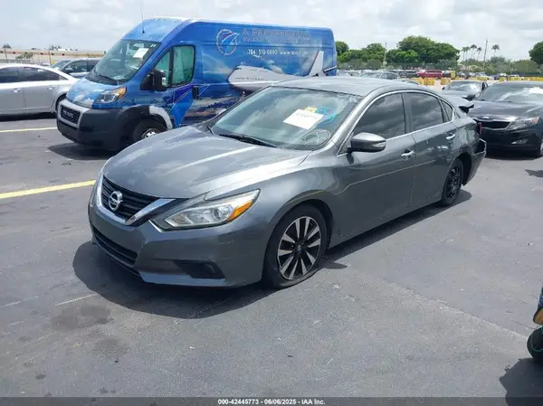 1N4AL3AP0JC170549 2018 NISSAN ALTIMA - Image 2