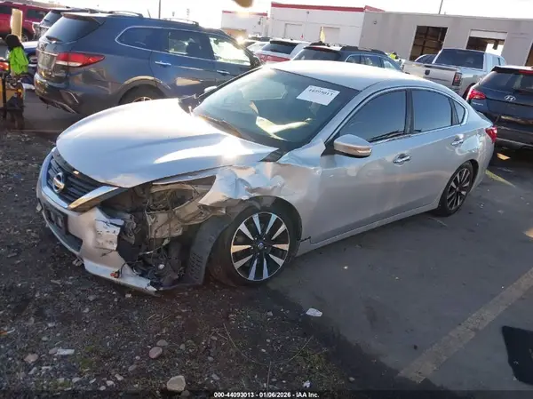 1N4AL3AP0JC171281 2018 NISSAN ALTIMA - Image 2