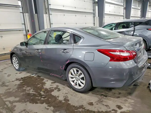 1N4AL3AP0JC171619 2018 NISSAN ALTIMA - Image 2