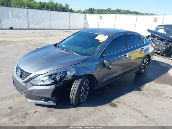 1N4AL3AP0JC171992 2018 NISSAN ALTIMA - Image 2