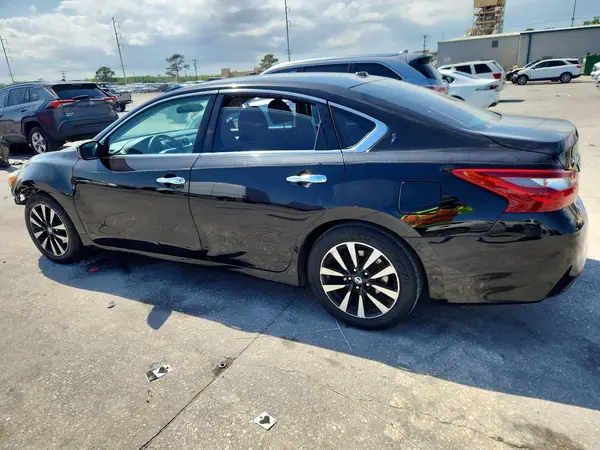 1N4AL3AP0JC172253 2018 NISSAN ALTIMA - Image 2