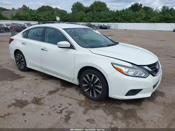 1N4AL3AP0JC172995 2018 NISSAN ALTIMA - Image 1