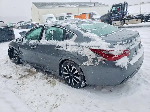 1N4AL3AP0JC173693 2018 NISSAN ALTIMA - Image 2