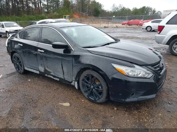 1N4AL3AP0JC173872 2018 NISSAN ALTIMA - Image 1