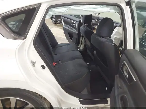 1N4AL3AP0JC174584 2018 NISSAN ALTIMA - Image 8