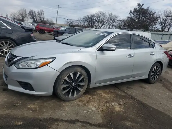 1N4AL3AP0JC175363 2018 NISSAN ALTIMA - Image 1
