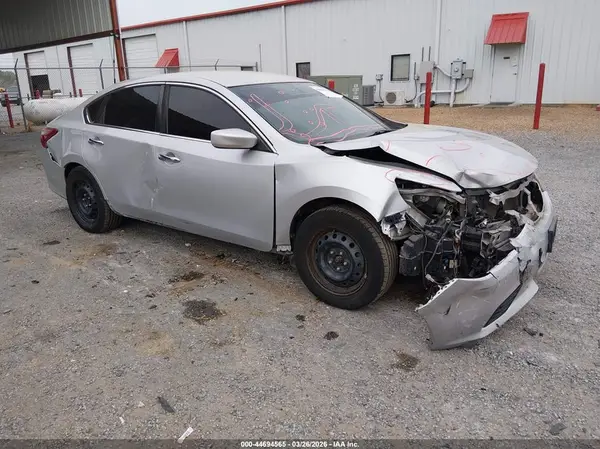 1N4AL3AP0JC176724 2018 NISSAN ALTIMA - Image 1