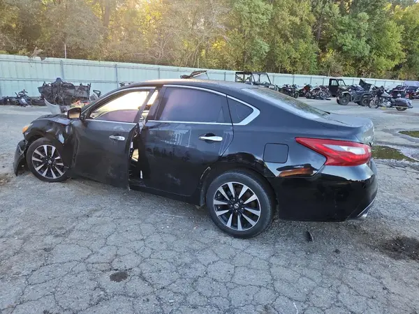 1N4AL3AP0JC183883 2018 NISSAN ALTIMA - Image 2