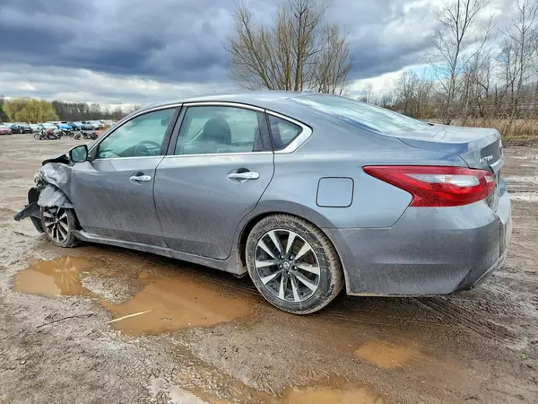 1N4AL3AP0JC183950 2018 NISSAN ALTIMA - Image 2