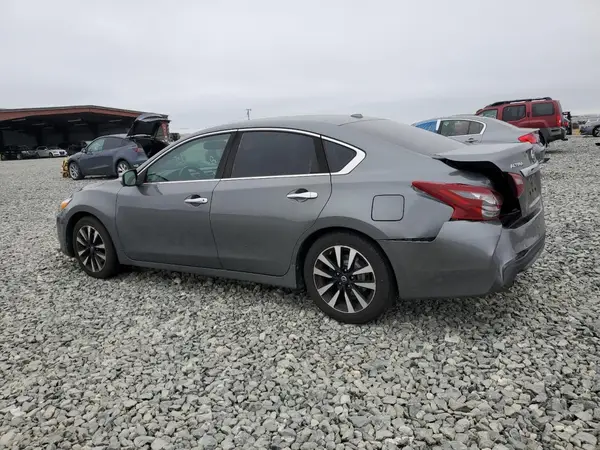 1N4AL3AP0JC186055 2018 NISSAN ALTIMA - Image 2