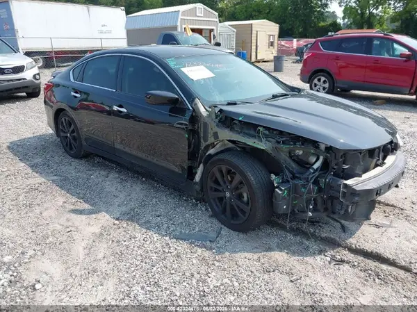 1N4AL3AP0JC187335 2018 NISSAN ALTIMA - Image 1